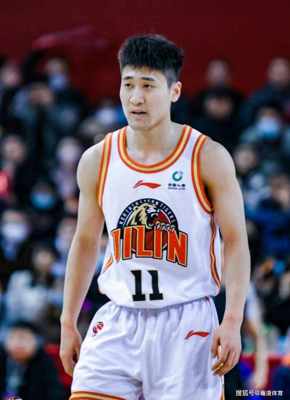 姜伟泽发文疑似不满球队纵容外援皮特森无限开火权