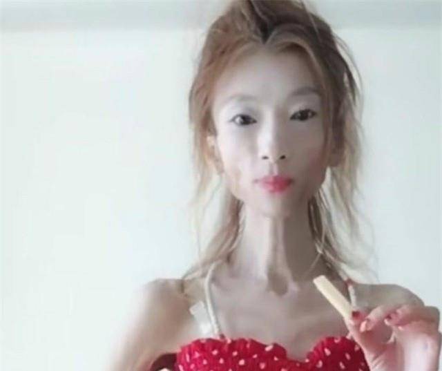 当年为了追求爱情从120减到57的骷髅妹现在怎样了