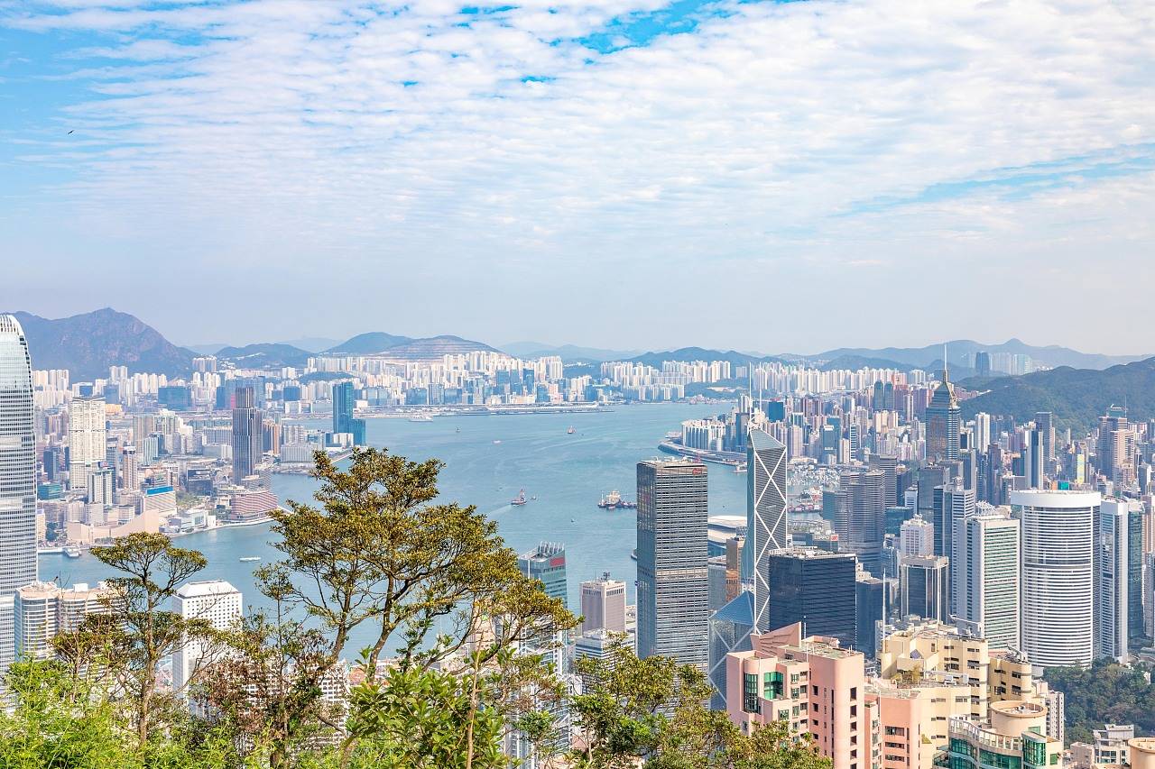 太平山顶是香港最高的山峰之一,也是欣赏香港全景的最佳位置之一