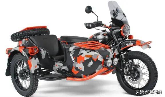 来自战火中的传奇俄罗斯乌拉尔三轮摩托车