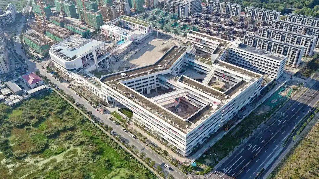 同润朱韵澜庭售楼处电话:400-886-1718【预约热线】78自驾方面,青浦