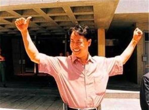 张子强唯一不敢惹的富豪出门从不带保镖去世后享最高国葬