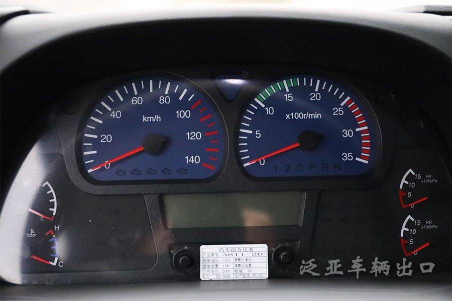 东风八驱8x8全驱大马力重型仓栅运输车越野专用车_搜狐汽车_搜狐网