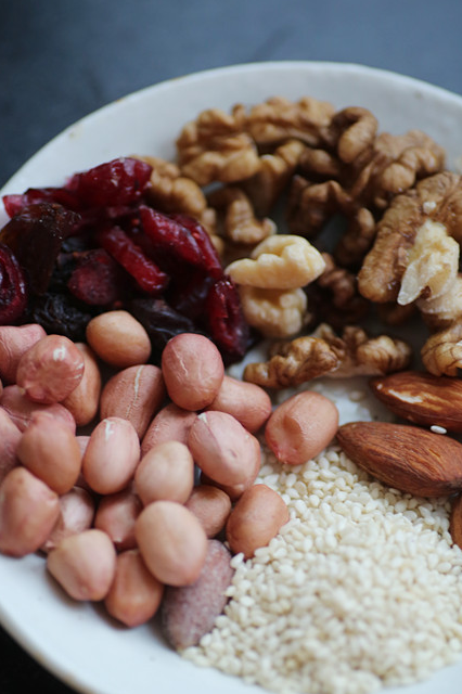 适合女人的3道早餐粥,简单又滋润,喝出水嫩嫩的好皮肤_大米_食用_花生