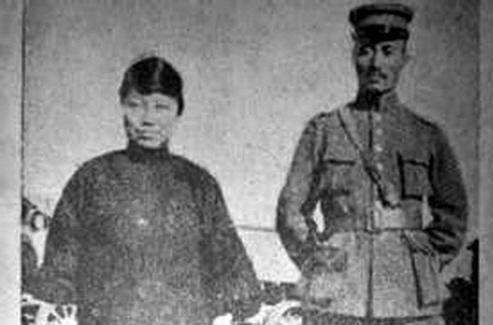 原创郭松龄妻子韩淑秀因为她郭松龄不肯下驴车骑马终落凄惨境地
