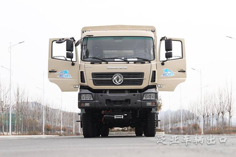 东风8x8全驱八驱仓栅运输车越野专用车大马力越野卡车
