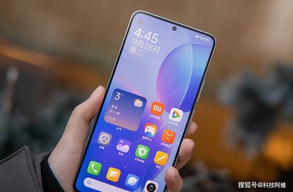 原创24gb1tb发布不到四个月突降666元骁龙8gen3旗舰热销卖断货