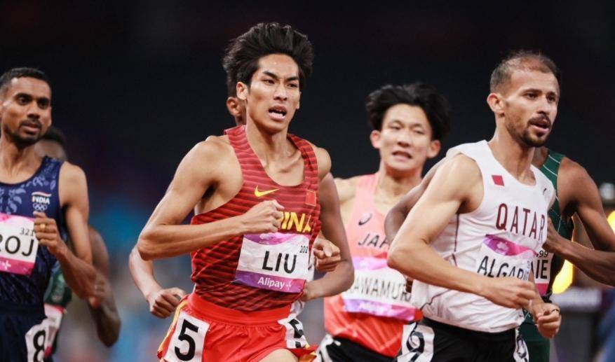 很多网友提到短跑就想起刘翔和苏炳添,提到长跑想到王军霞和邢慧娜.