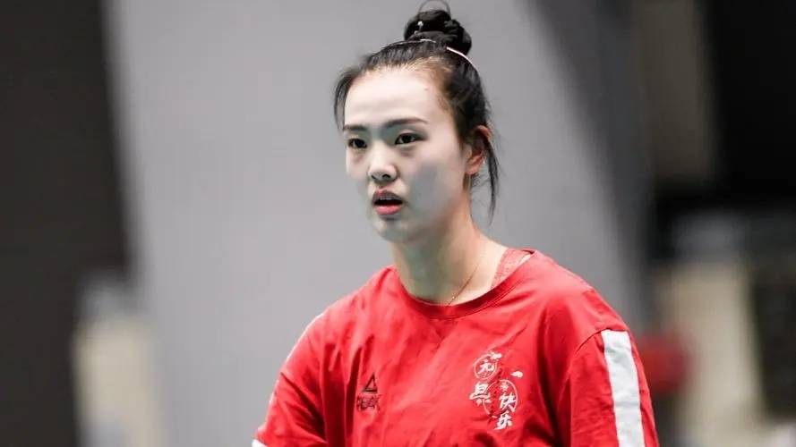 张常宁既可以打主攻也可以打接应增加了夺冠的概率