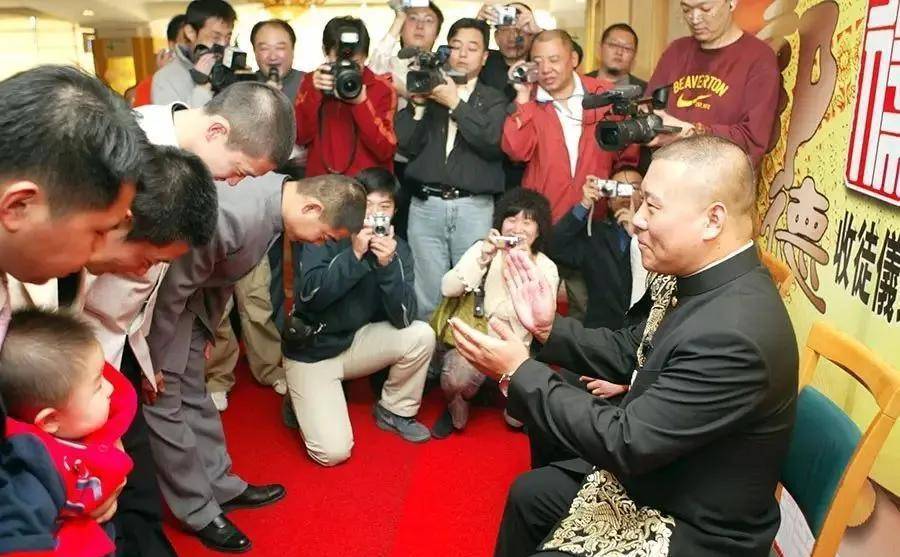 德云社老观众我见证了曹云金的退出栾云平当年的做法让人疑惑