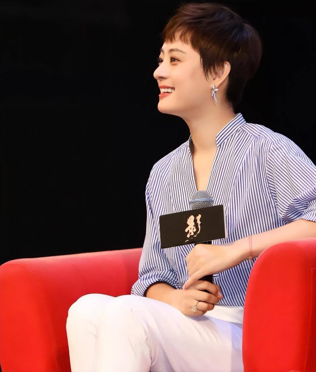 原创2024年42岁的孙俪涅盘重生了邓超这次捡了个大便宜