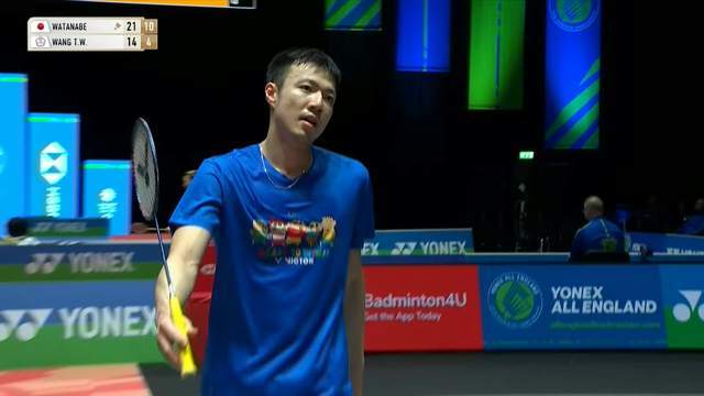 王子维穿蜡笔小新t恤打全英羽毛球公开赛引起网民热议