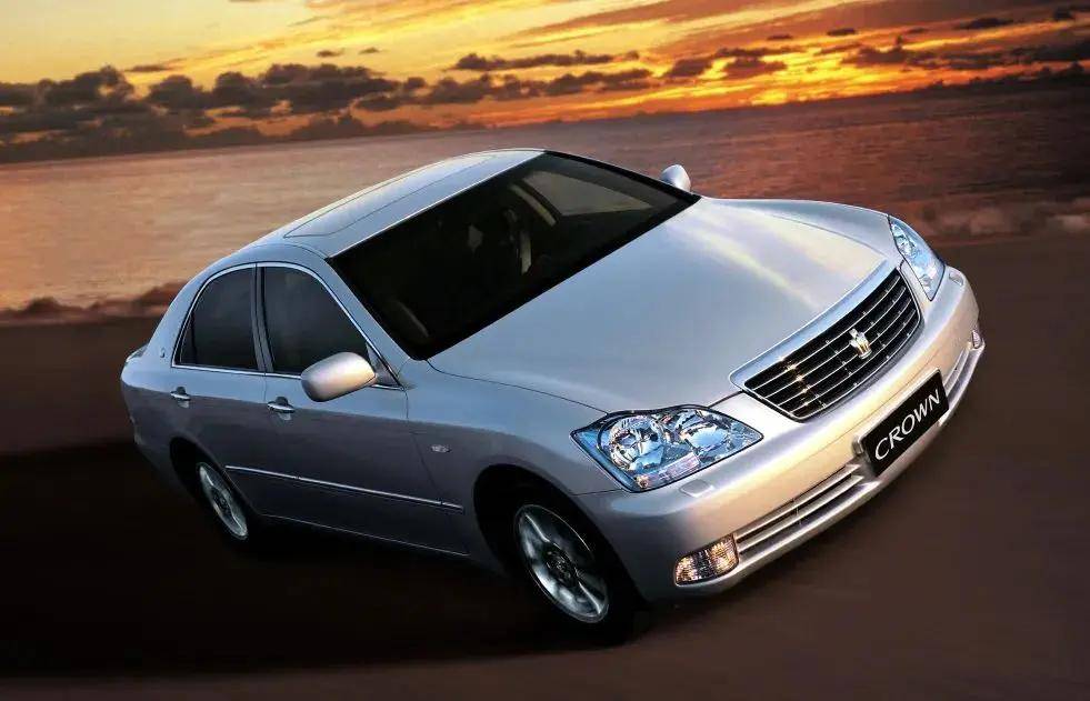 "皇冠"回归,但它的过去却是无数80后的回忆_搜狐汽车_搜狐网