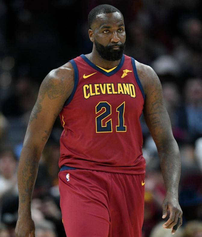 04浓眉面对小萨0胜10负球迷2个全明星被非全明星横扫