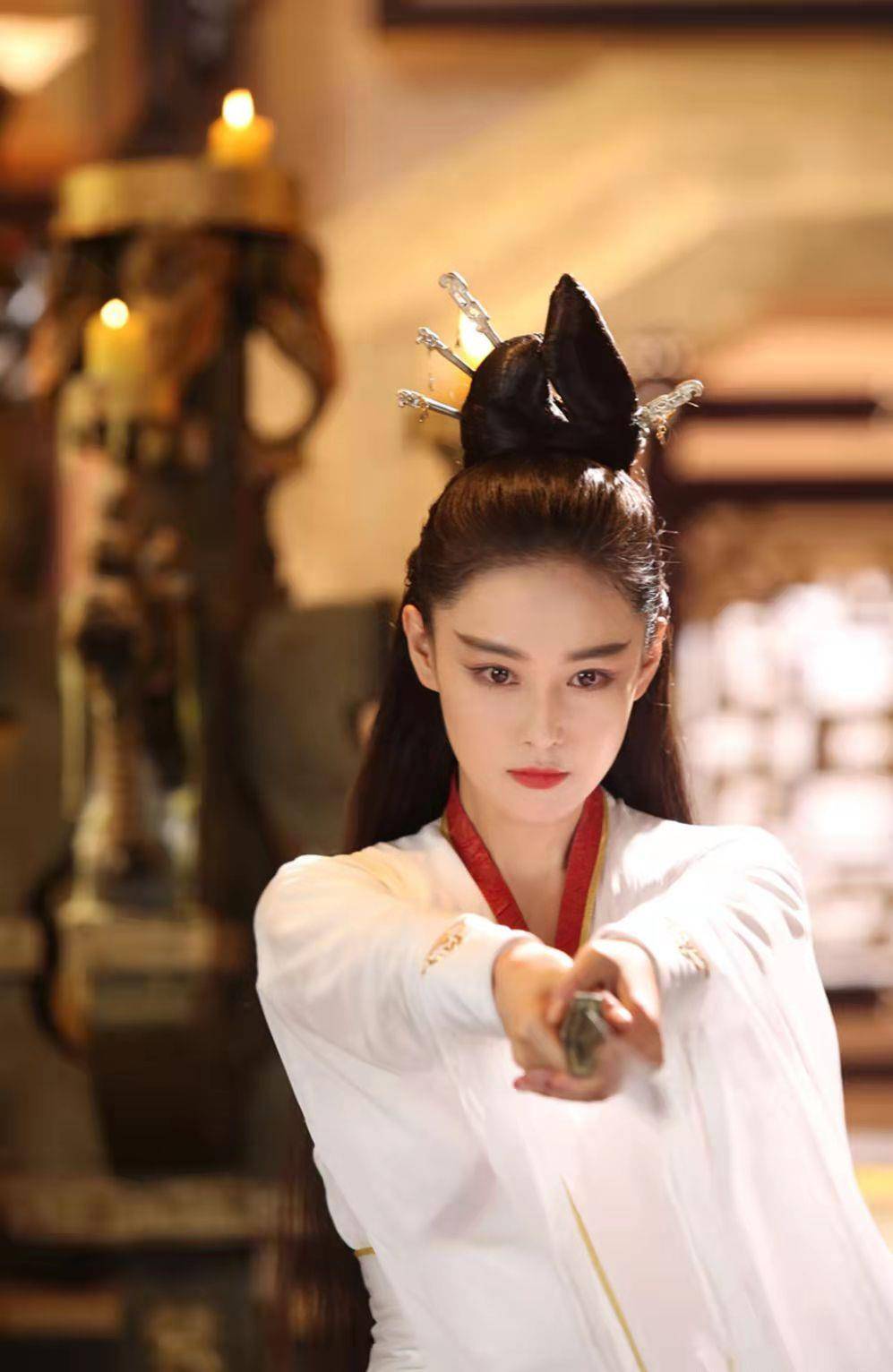 从黑料女星到荣誉军嫂,张馨予经历了什么,是如何做到一嫁改命的_军人