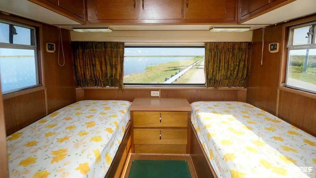 美式怀旧风的流浪旅馆 上世纪60年代豪华a型房车经典之作_搜狐汽车