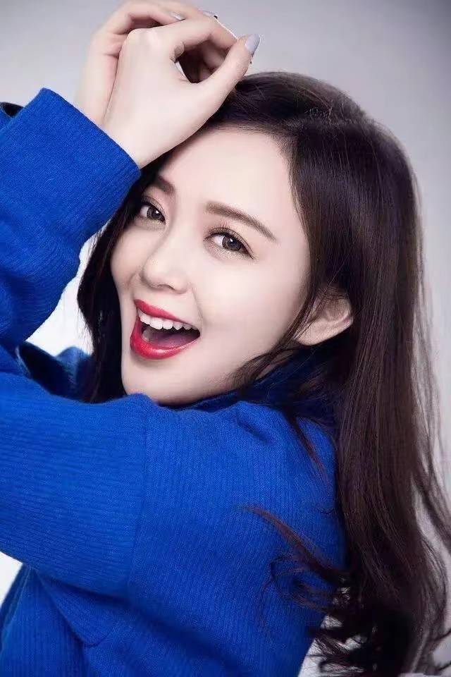 广西女星好美呀!这6位广西女星,个个貌美如花,婀娜多姿