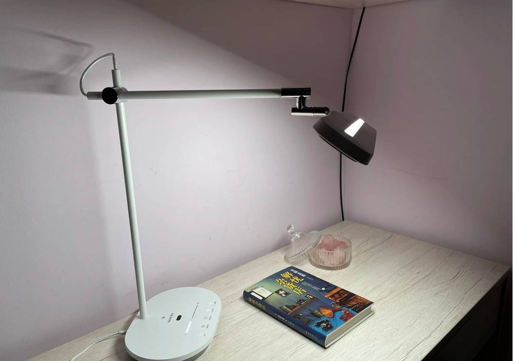 性价比高的led灯品牌有哪些？这五款护眼台灯速速码住！