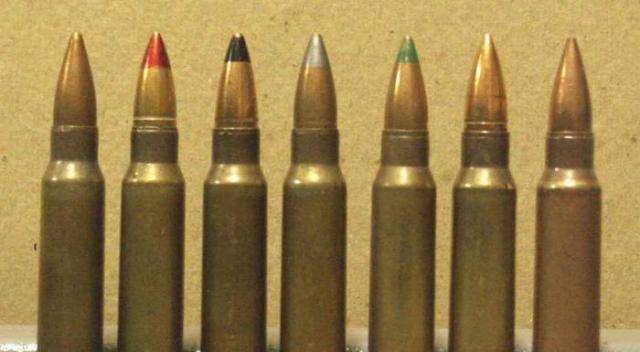 原创能穿500mm的穿甲弹遇上1000mm的装甲穿进去还是弹回来