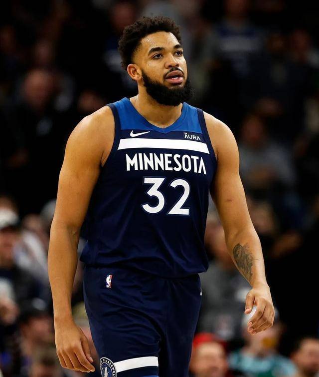 伦纳德提前离场快船22分领先被森林狼逆转