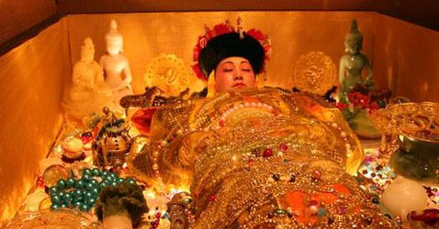 原创盗墓大亨王绍仪2个月掏空清朝157座皇陵守墓人也跟他一块盗