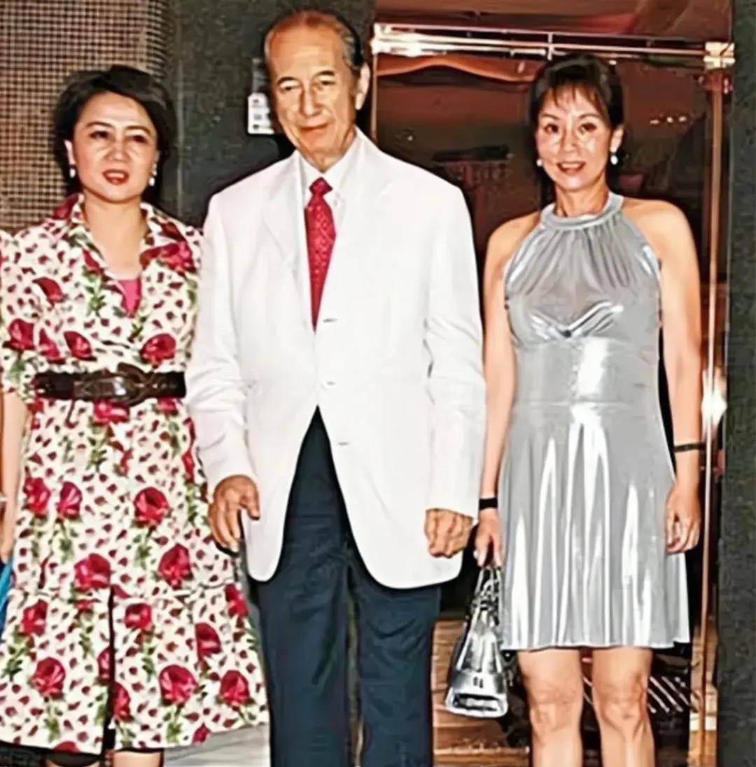 不爱到外面溜达,赌王评价 : 在家待着太难得了_陈婉珍_何鸿燊_太太