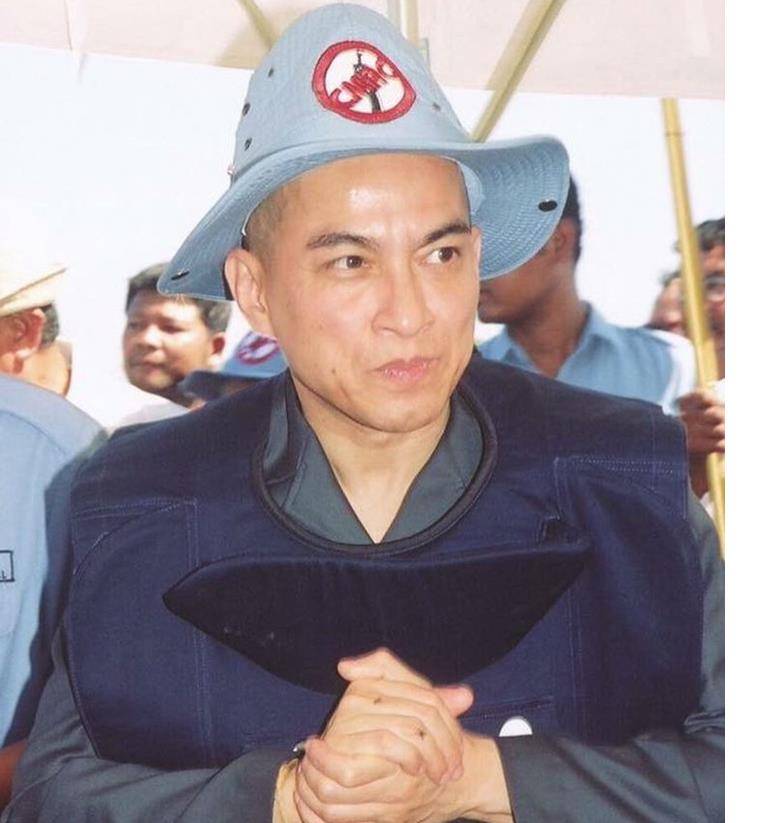 原创西哈莫尼国王才貌双全却未婚无子而有位泰国公主和他一样