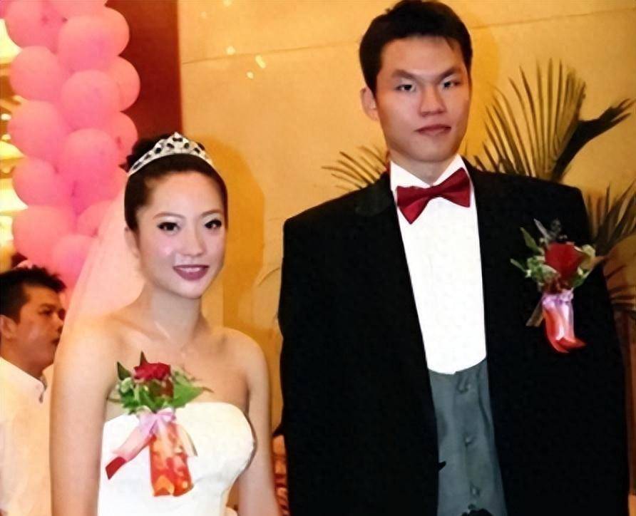 原创朱芳雨篮球名将的辉煌人生与两段美满姻缘