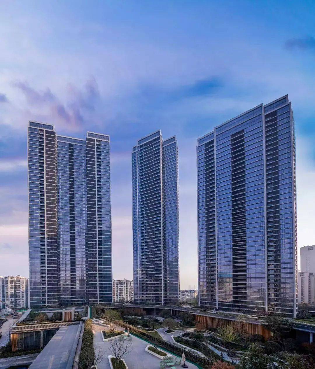 【售楼部】武汉绿城黄浦湾售楼处电话丨24小时电话丨售楼处地址丨全新