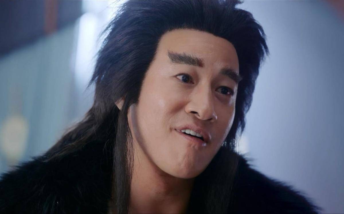 明明形象挺正面的,被他各种邪魅一笑的表情,搞得都像个大反派了