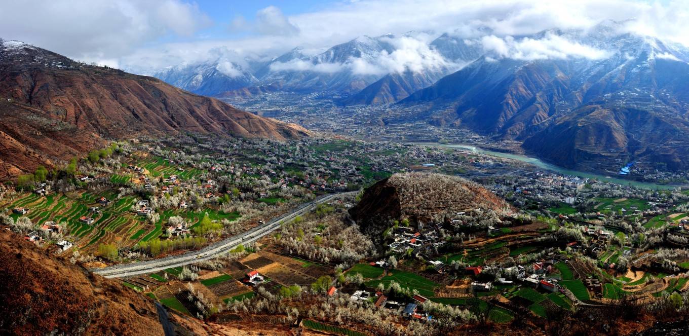 金川梨花季|成都出发3天2晚赏花攻略