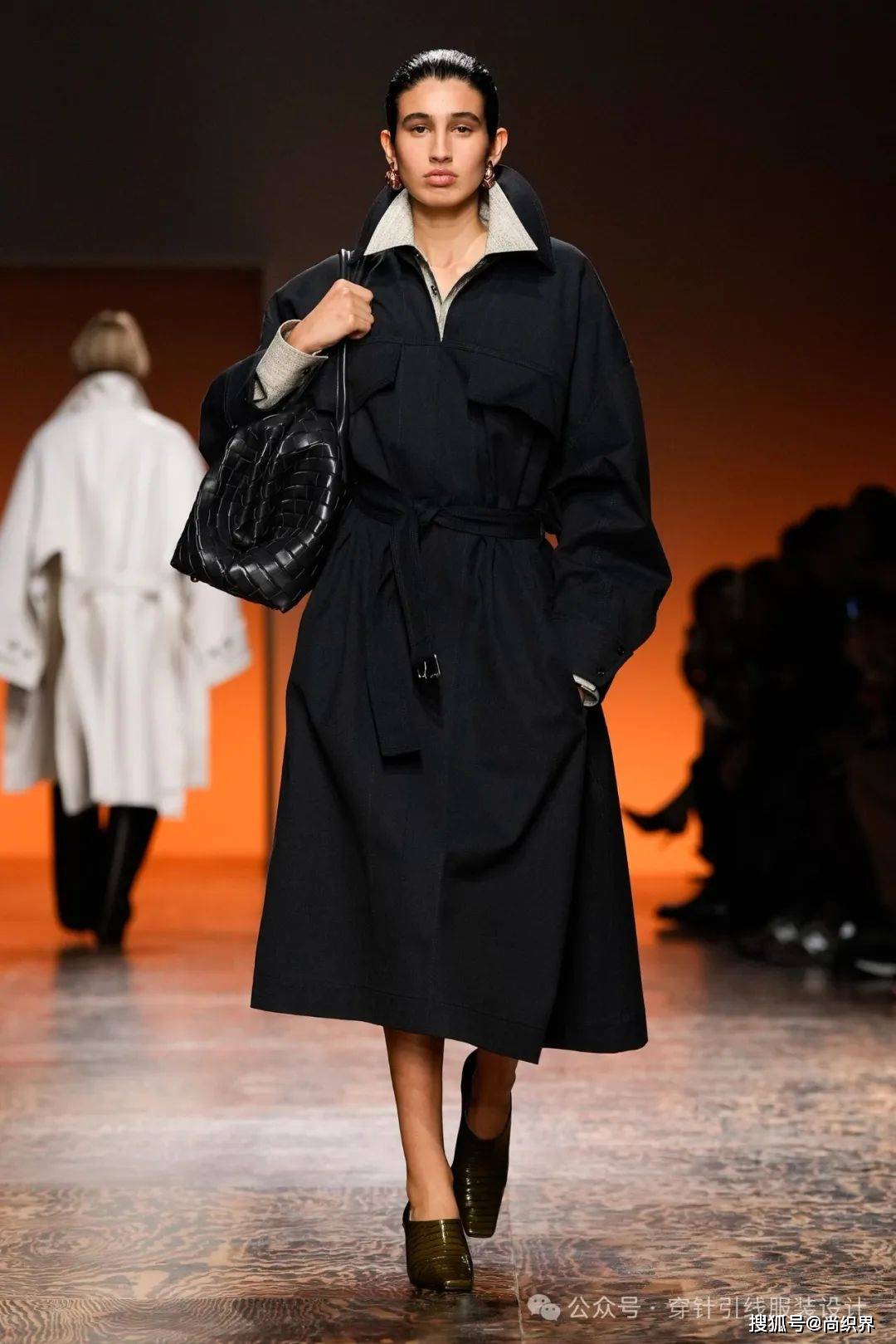 看着就养眼bottegaveneta2024秋冬系列静奢风席卷而来