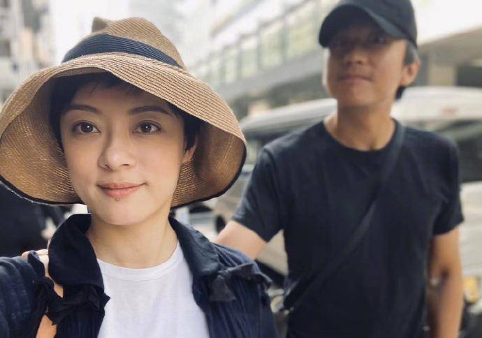 原创邓超孙俪邀请一线医务工作者粉丝一起撕名牌