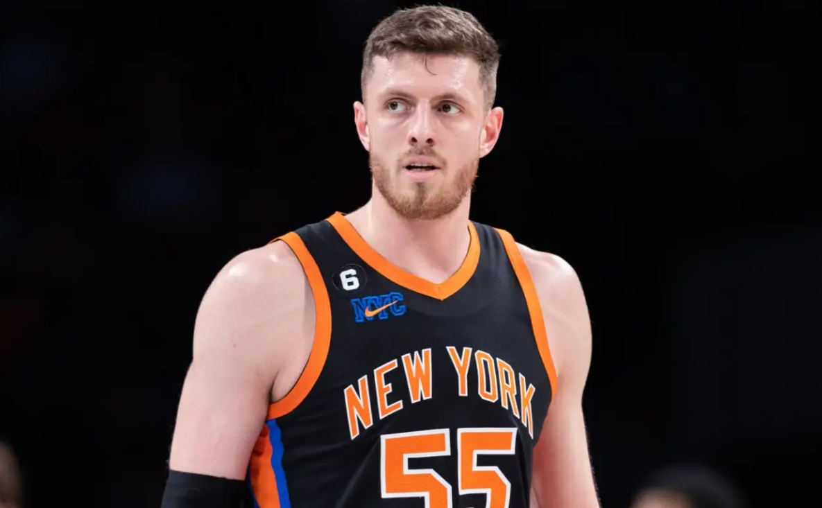 6年前,他是周琦的替补;6年后,成nba一流中锋,身价已破千万_尼克斯队