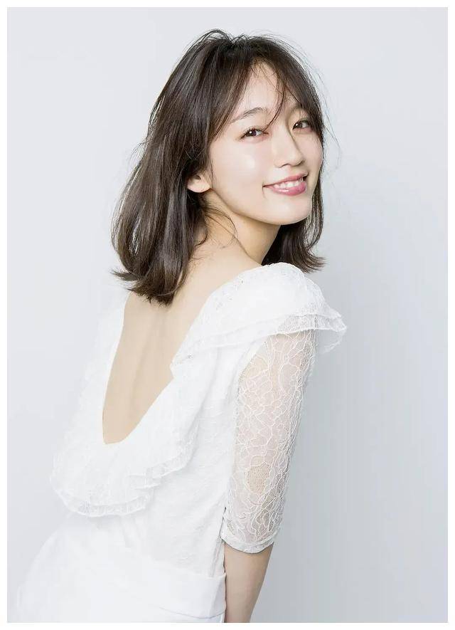 31岁日本治愈系av模特吉冈里帆展现迷人魅力引爆视觉冲击