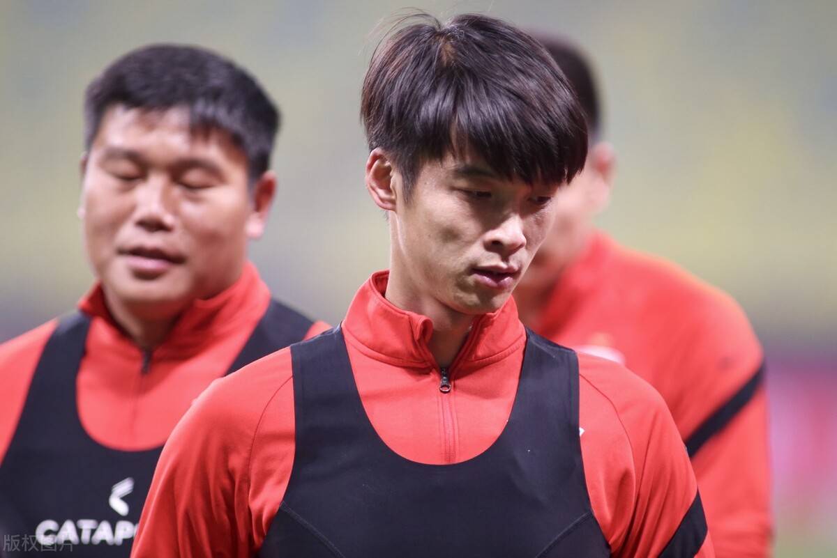 因为,聂孟和张一还处于职业生涯黄金期,两人并不是