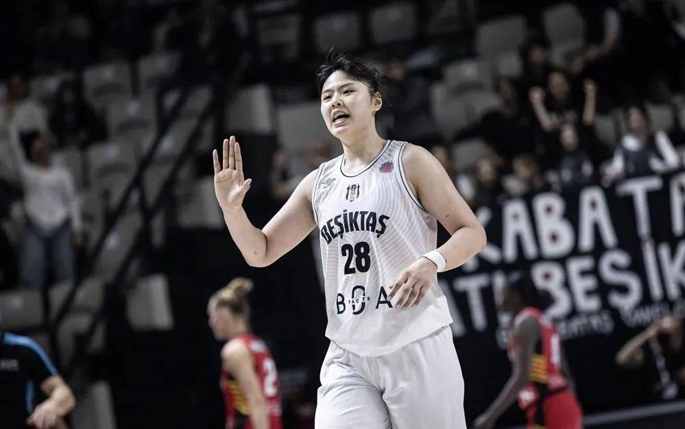 中国女篮第一人李月汝率队杀入女篮欧联杯决赛剑指冠军