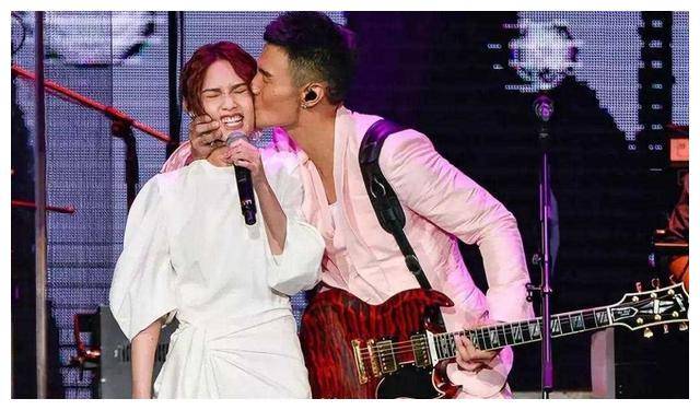 夫妻同林鸟李荣浩救杨丞琳情难挡隔阻