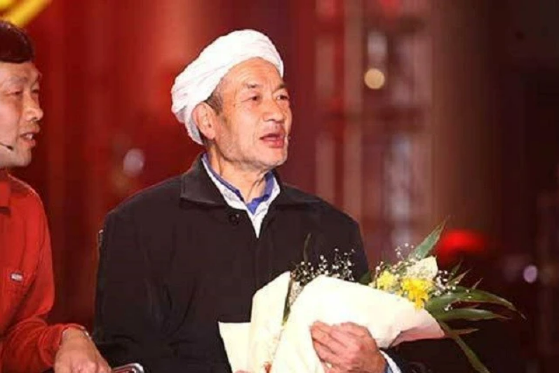 29岁寡妇私奔,为爱手凿6208阶天梯,隐居山林50年_刘国江_生活_徐朝清