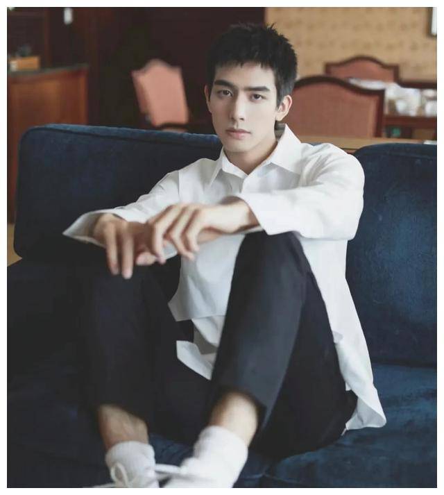 宋威龙的高级颜值是这个行业的标杆如何看待