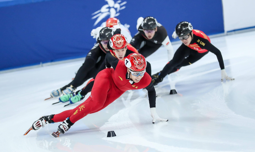 短道速滑世界冠军张杰图片