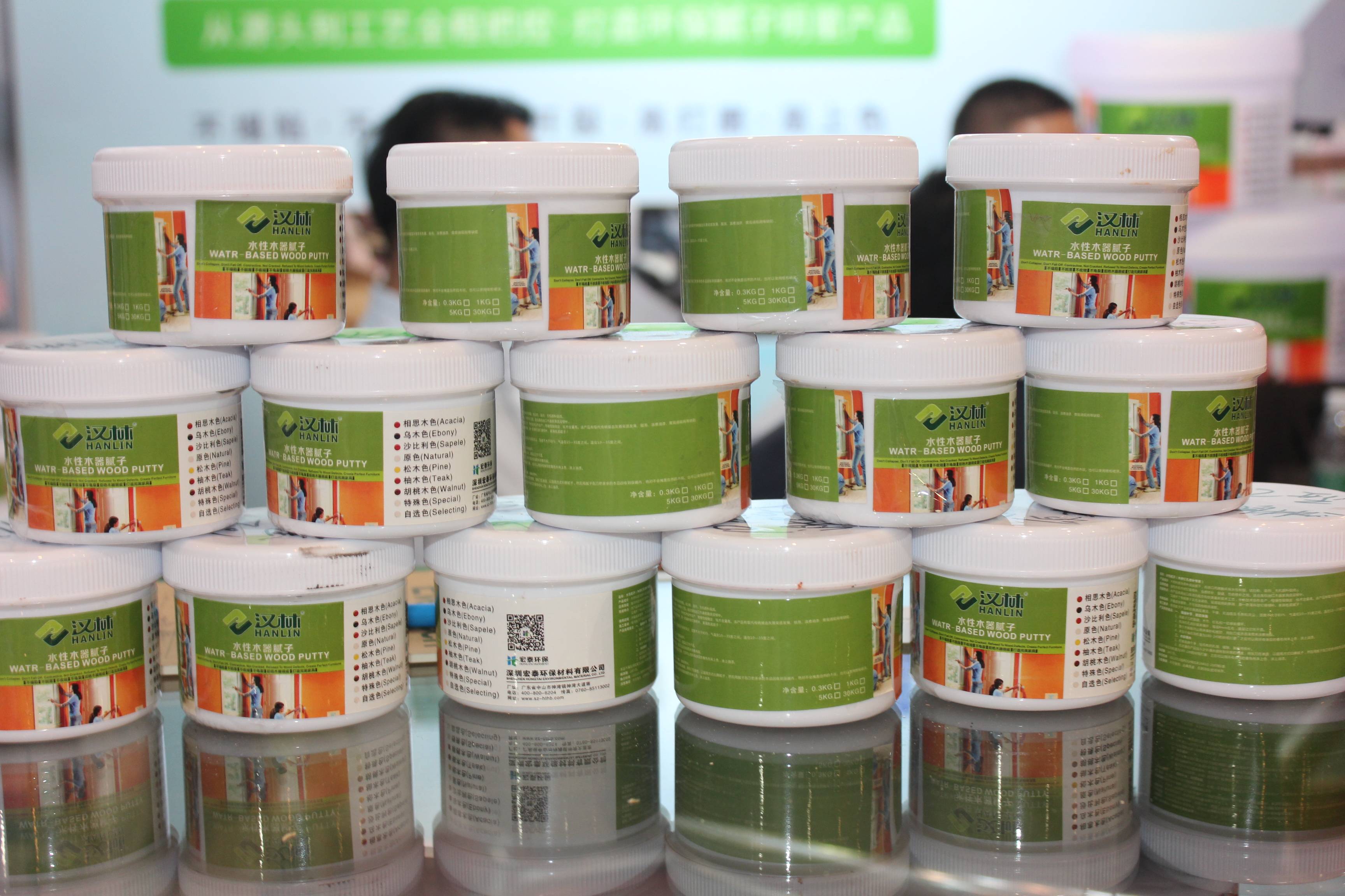 板材接缝虫眼等缺陷修补腻子要具备这样的性能才合适