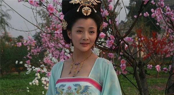 原创杨贵妃的兄长杨国忠竟然是武则天男宠张昌宗的儿子这是真的吗