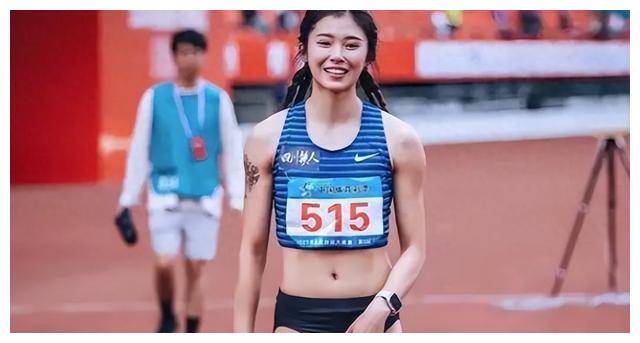 在去年杭州亚运会决赛中的抢跑事情引发了诸多网友的讨论,但从运动员