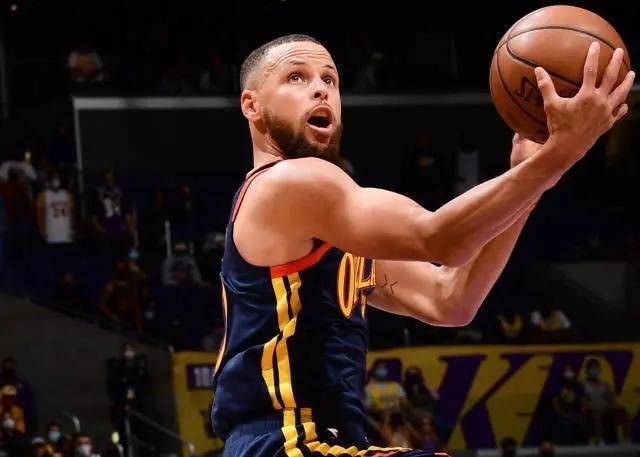 原创仅一夜科尔承诺放弃传切勇士寻求中锋补强饼皇回应愿加盟