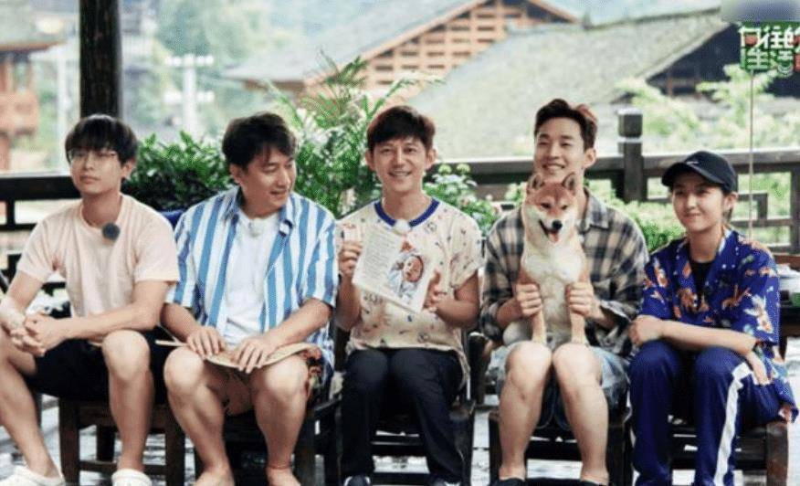 录制地点圆了黄磊的梦,嘉宾却成不定数_何炅_节目_张艺兴