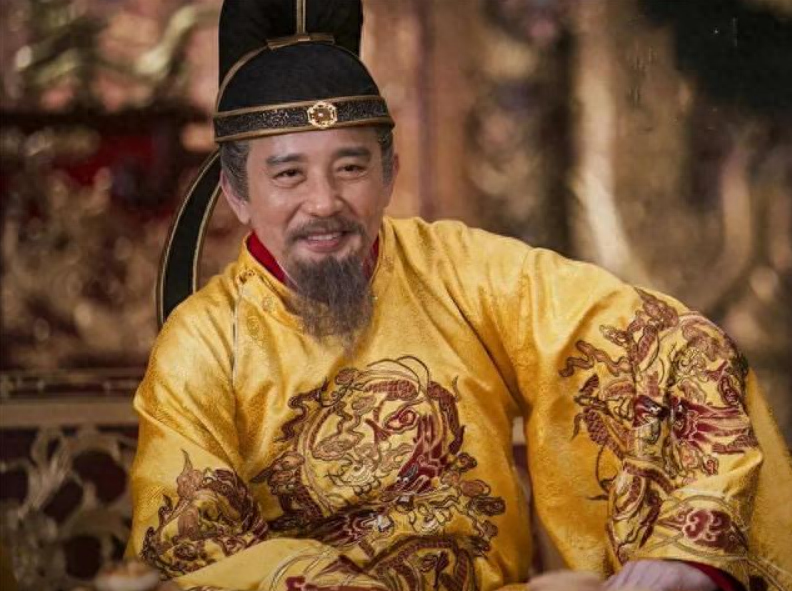 唐玄宗年过76,儿子唐肃宗送给他100名宫女,2年后玄宗便衰竭而亡_李亨_