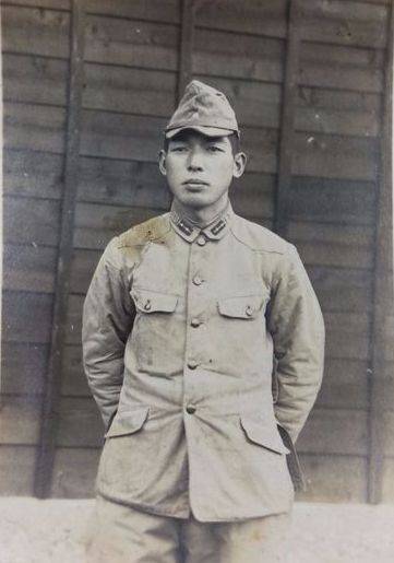 二战日军的士兵和士官,分为这几种:曹长(上士),军曹(中士),伍长(下士)