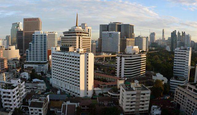 原创曼谷沙吞区性价比豪宅现房theissarasathorn单价只要17万泰铢