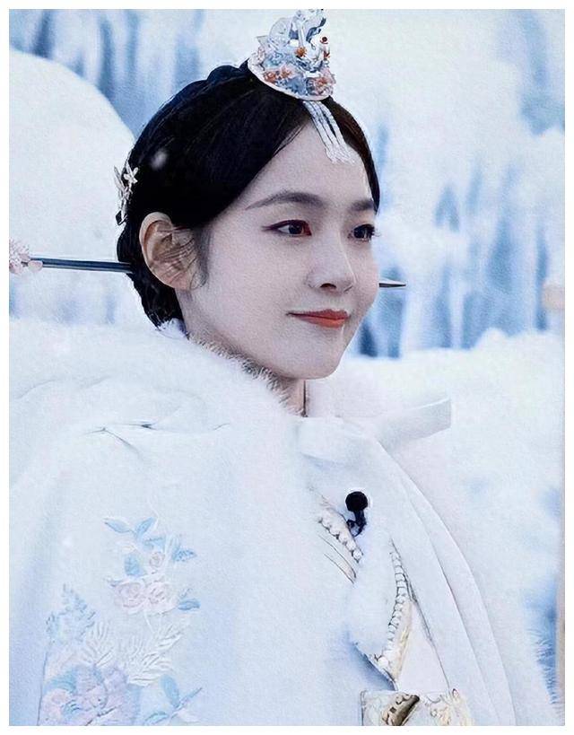 张晓龙支持张佳宁倡导民族服饰走向国际网友点赞力挺